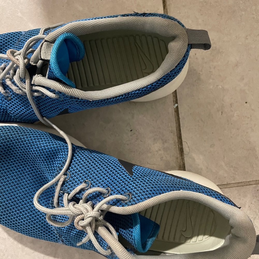 Blue Nike Running Shoes - Picture 7 of 7